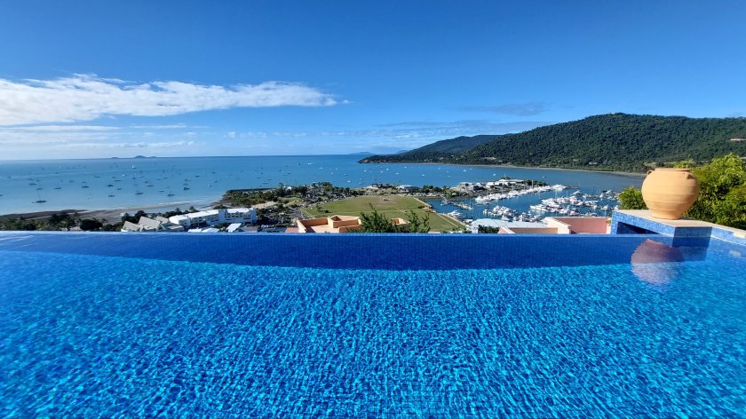 Debonnaire – Page 2 – 2017 Cruise to Queensland